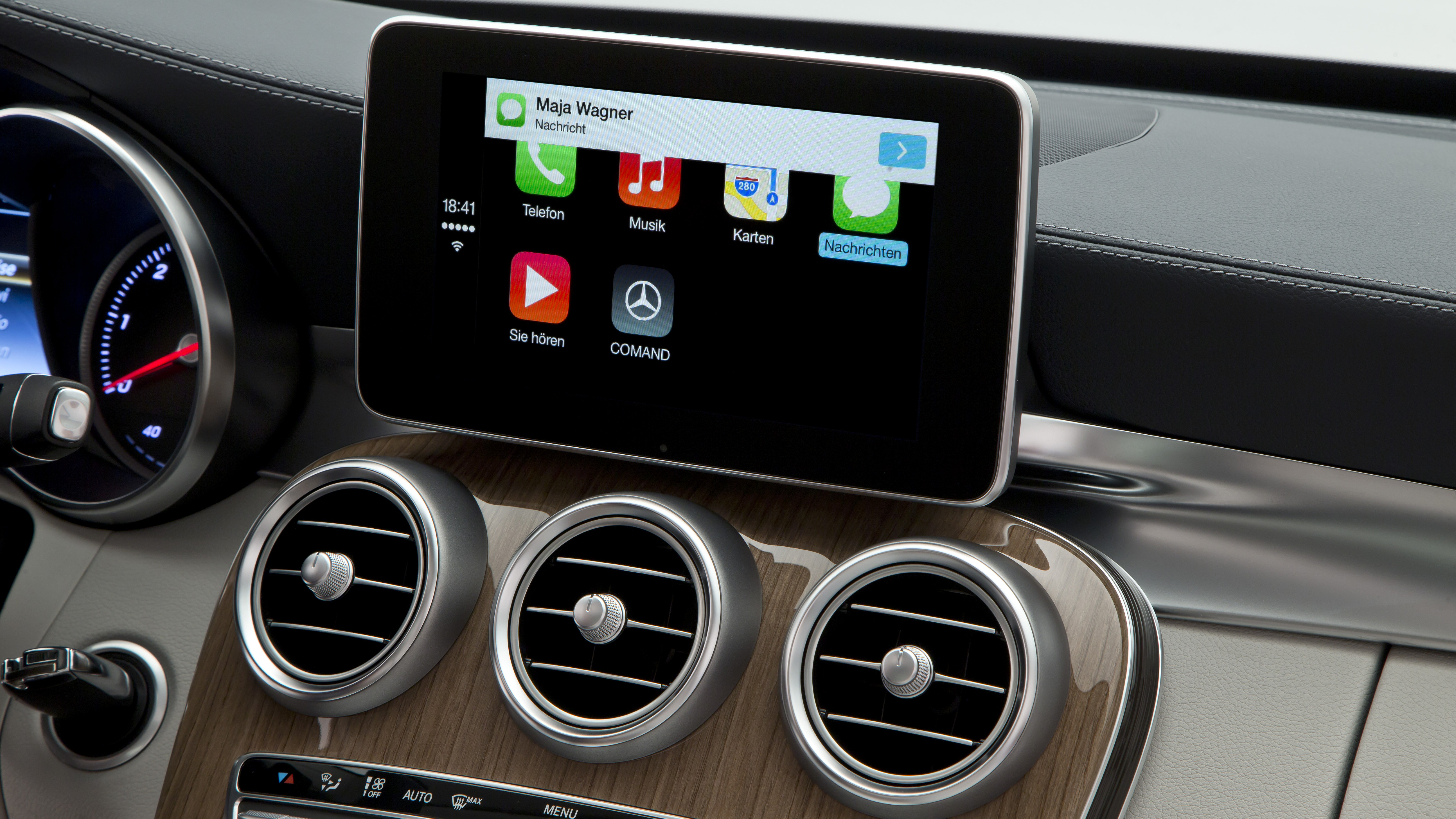 Apple CarPlay