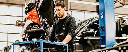 KFZ-Mechatroniker Mercedes-Benz (m/w/d) Müllheim