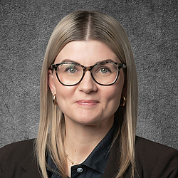 Jeannine Mokrotovarov